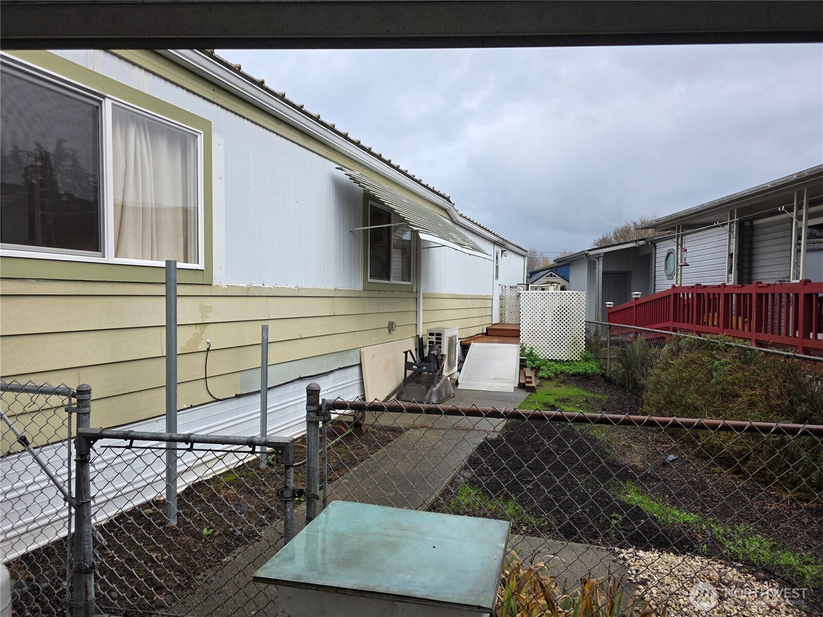 1965 West side Hwy #19, Kelso, WA 98626