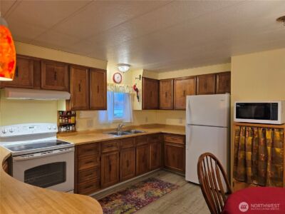 1965 West side Hwy #19, Kelso, WA 98626 - Photo 9