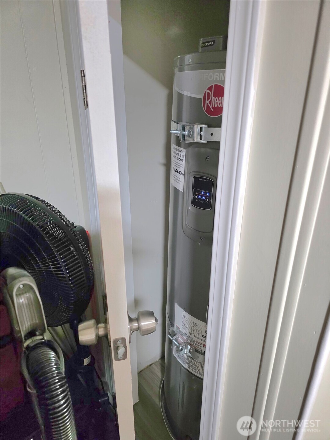 2397 Nightingale Lane , Kelso, WA 98626