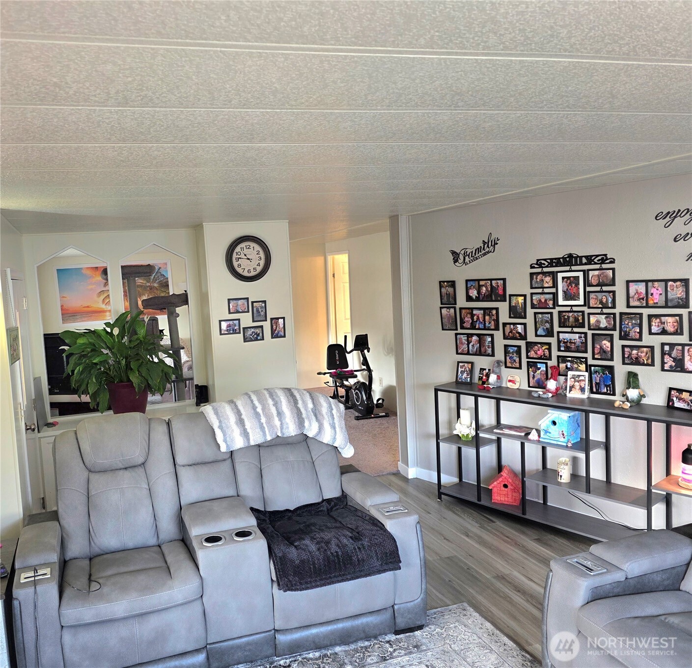 2397 Nightingale Lane , Kelso, WA 98626