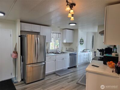 2397 Nightingale Lane , Kelso, WA 98626 - Photo 6