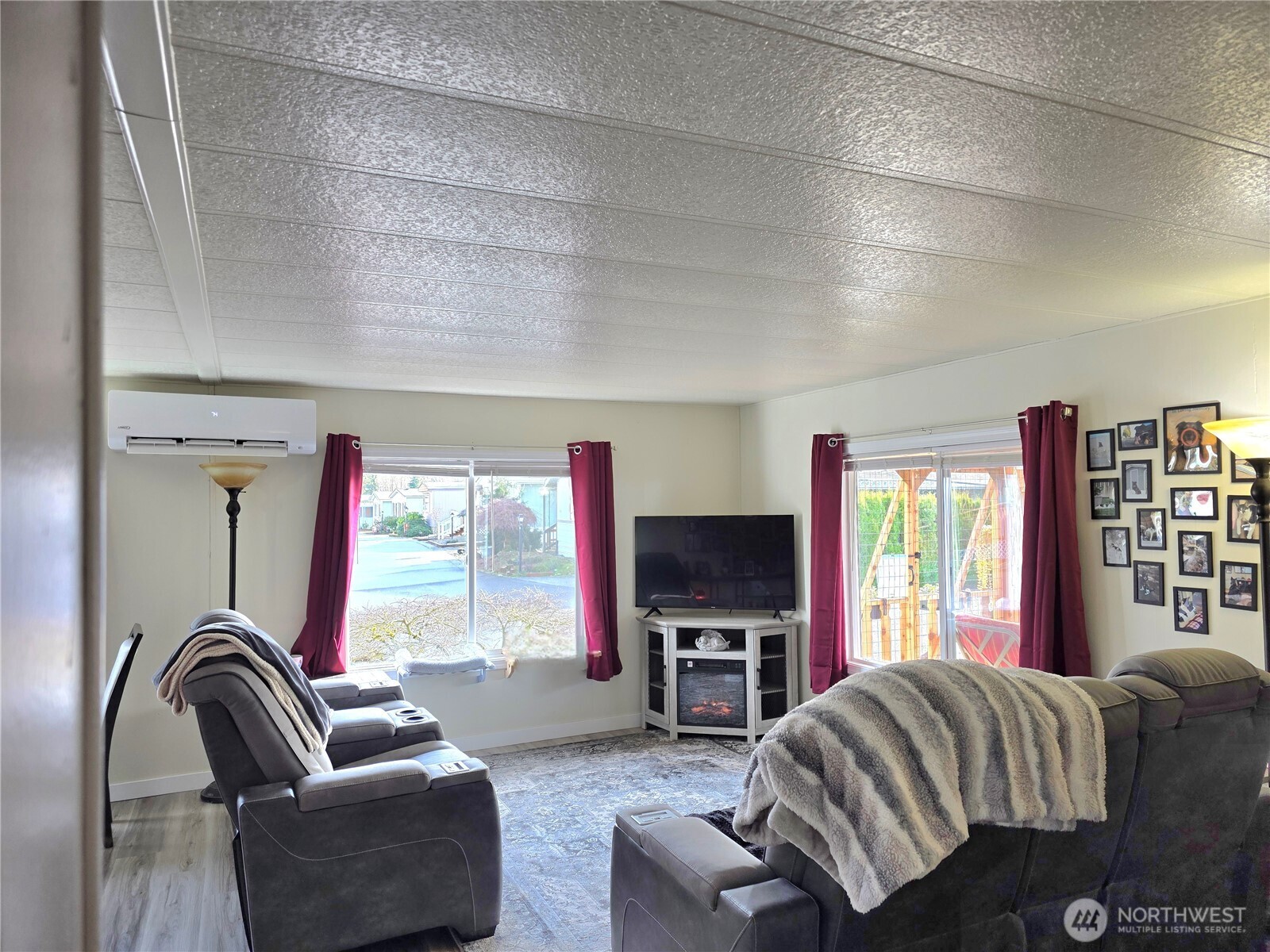 2397 Nightingale Lane , Kelso, WA 98626