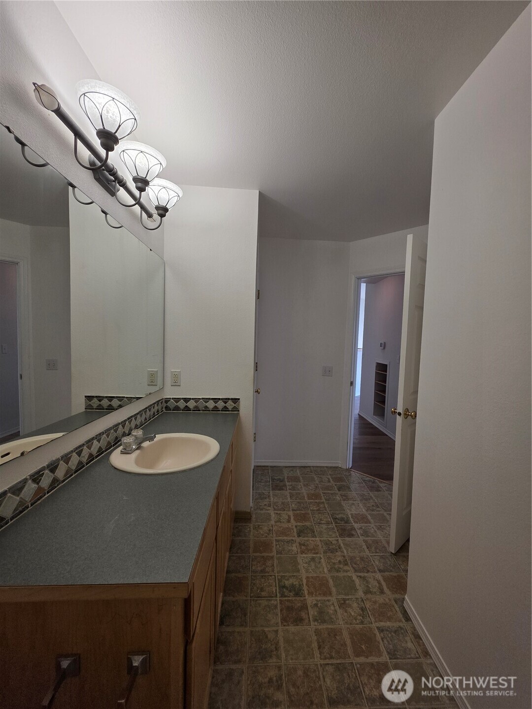 17611 67th Avenue Ct E, Puyallup, WA 98375