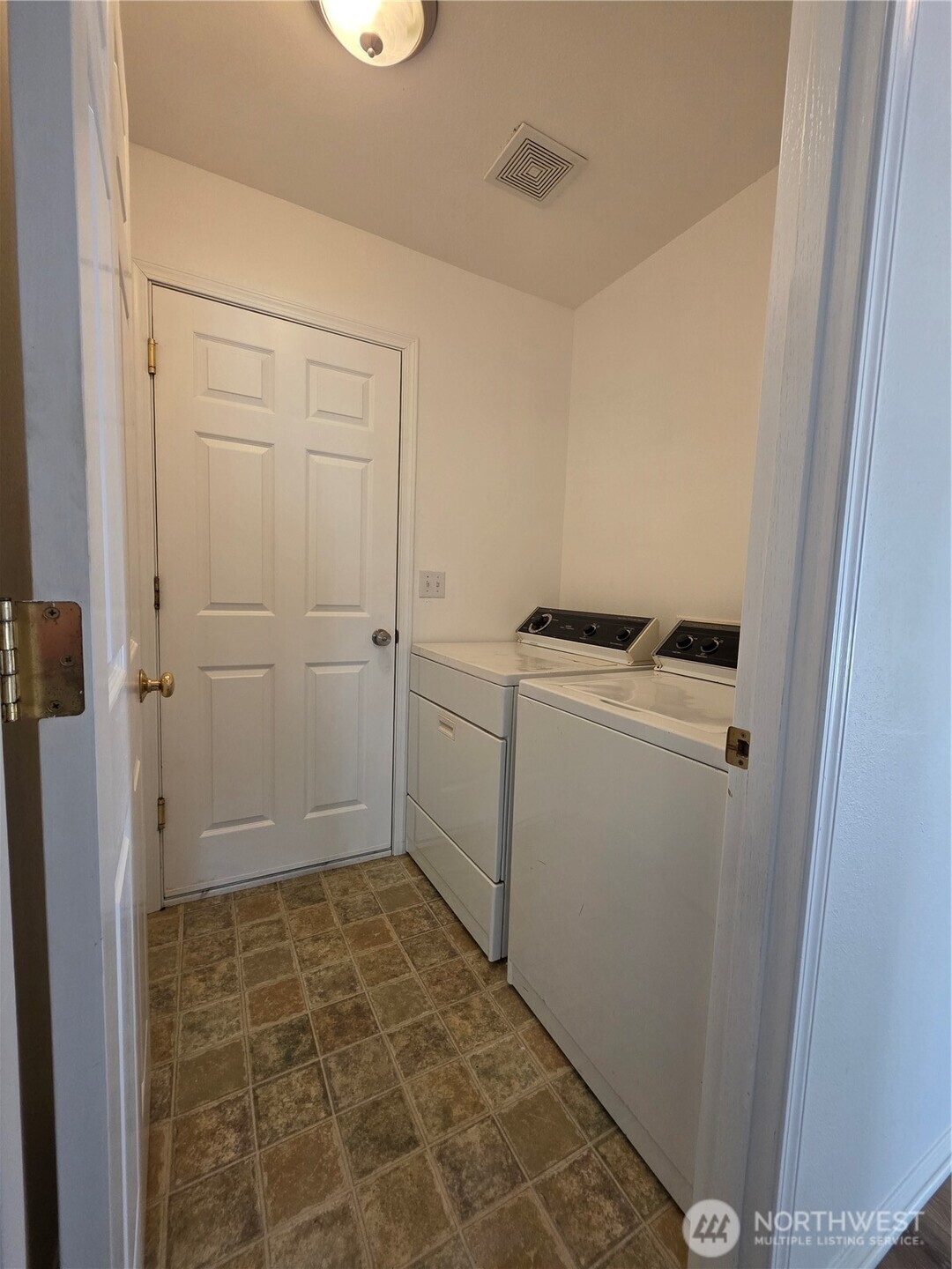 17611 67th Avenue Ct E, Puyallup, WA 98375