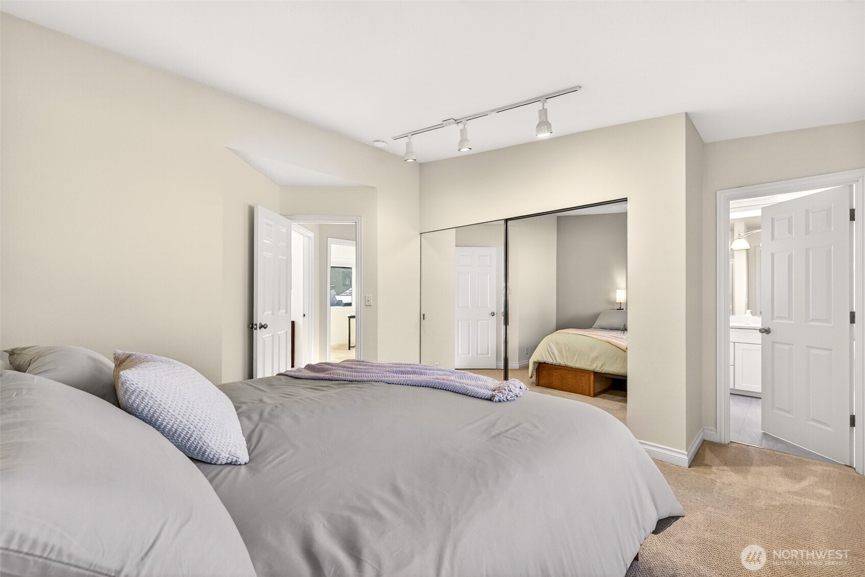 13603 179th Avenue NE, Redmond, WA 98052