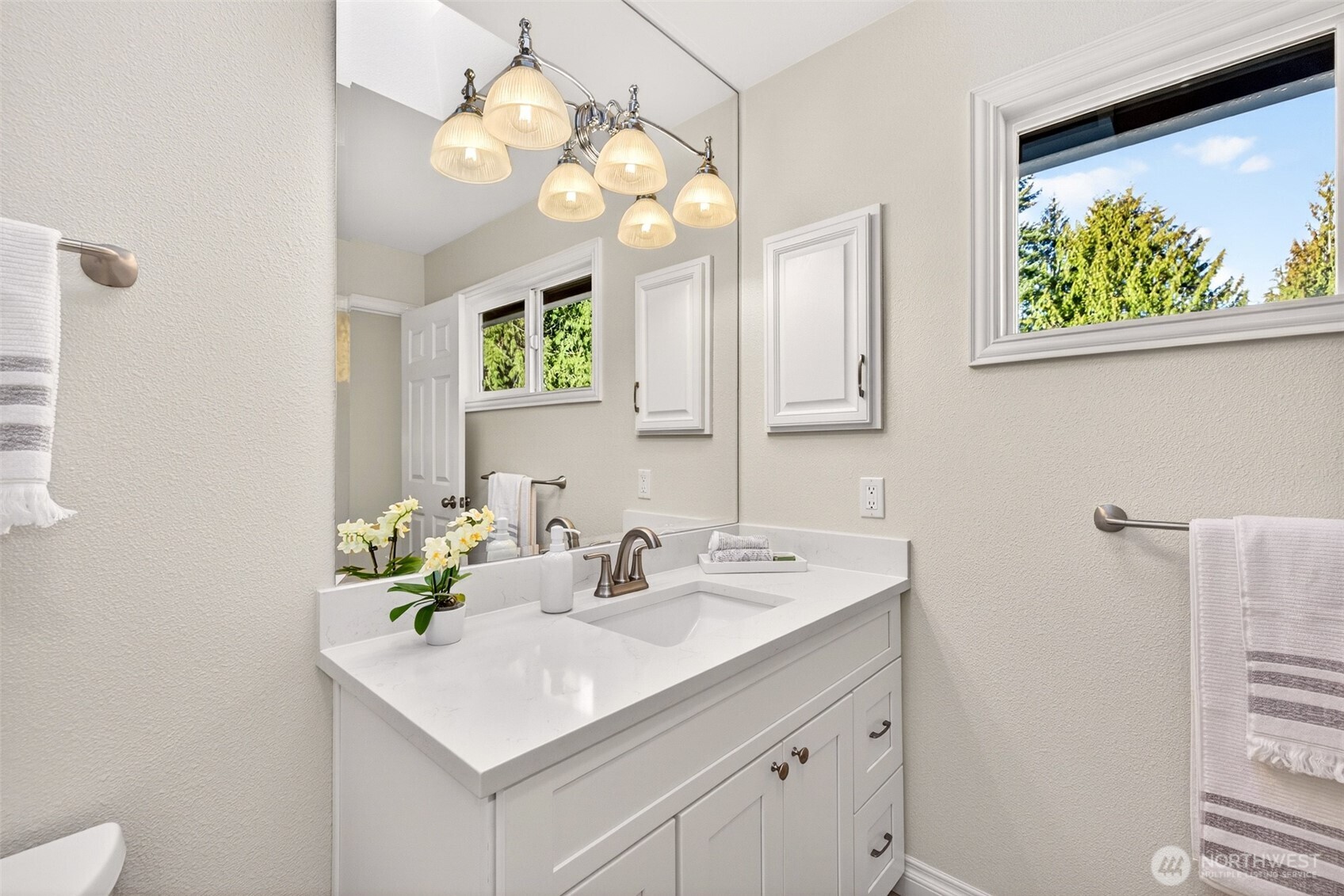 13603 179th Avenue NE, Redmond, WA 98052