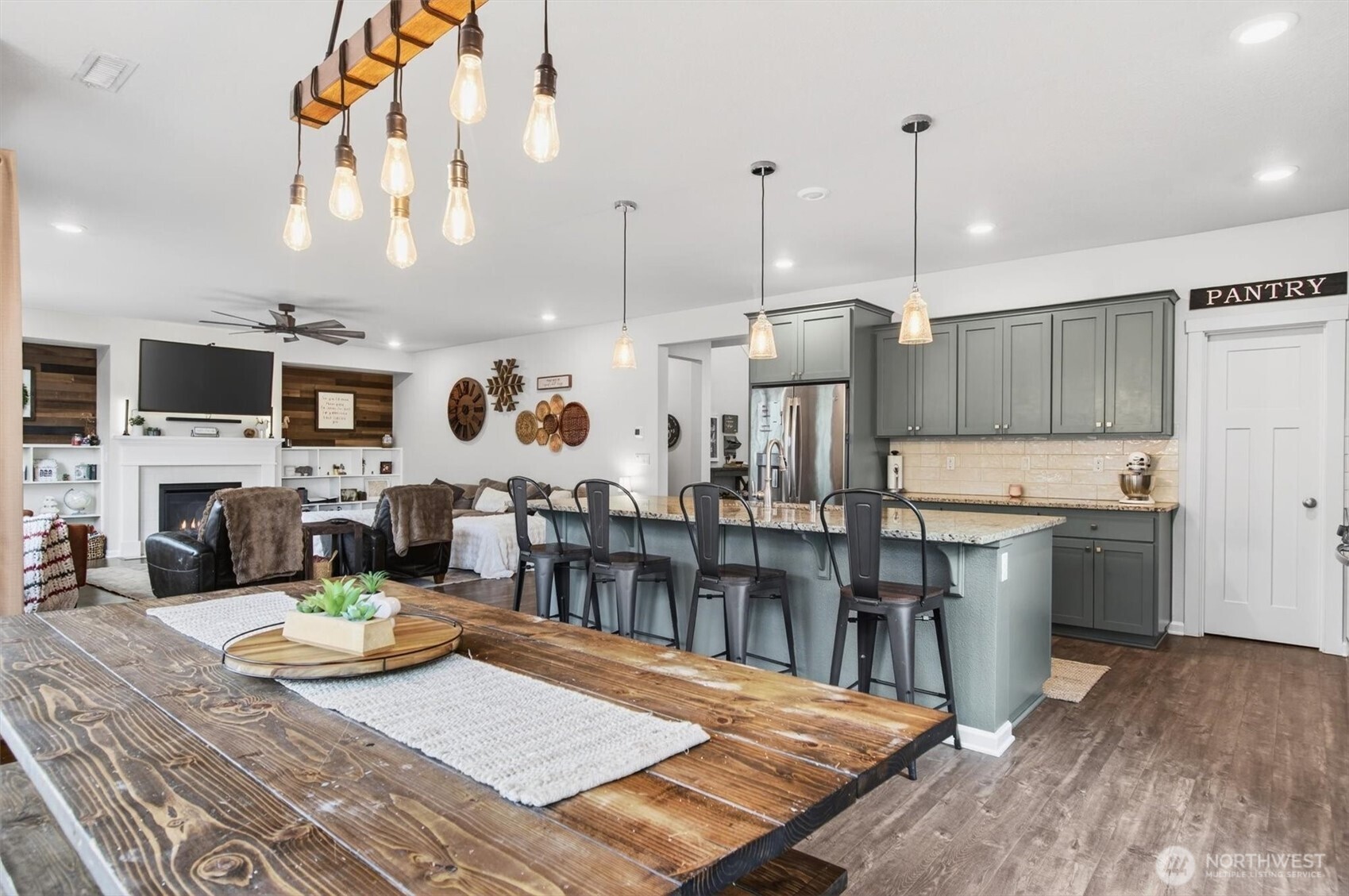 3731 S Willow Drive , Ridgefield, WA 98642