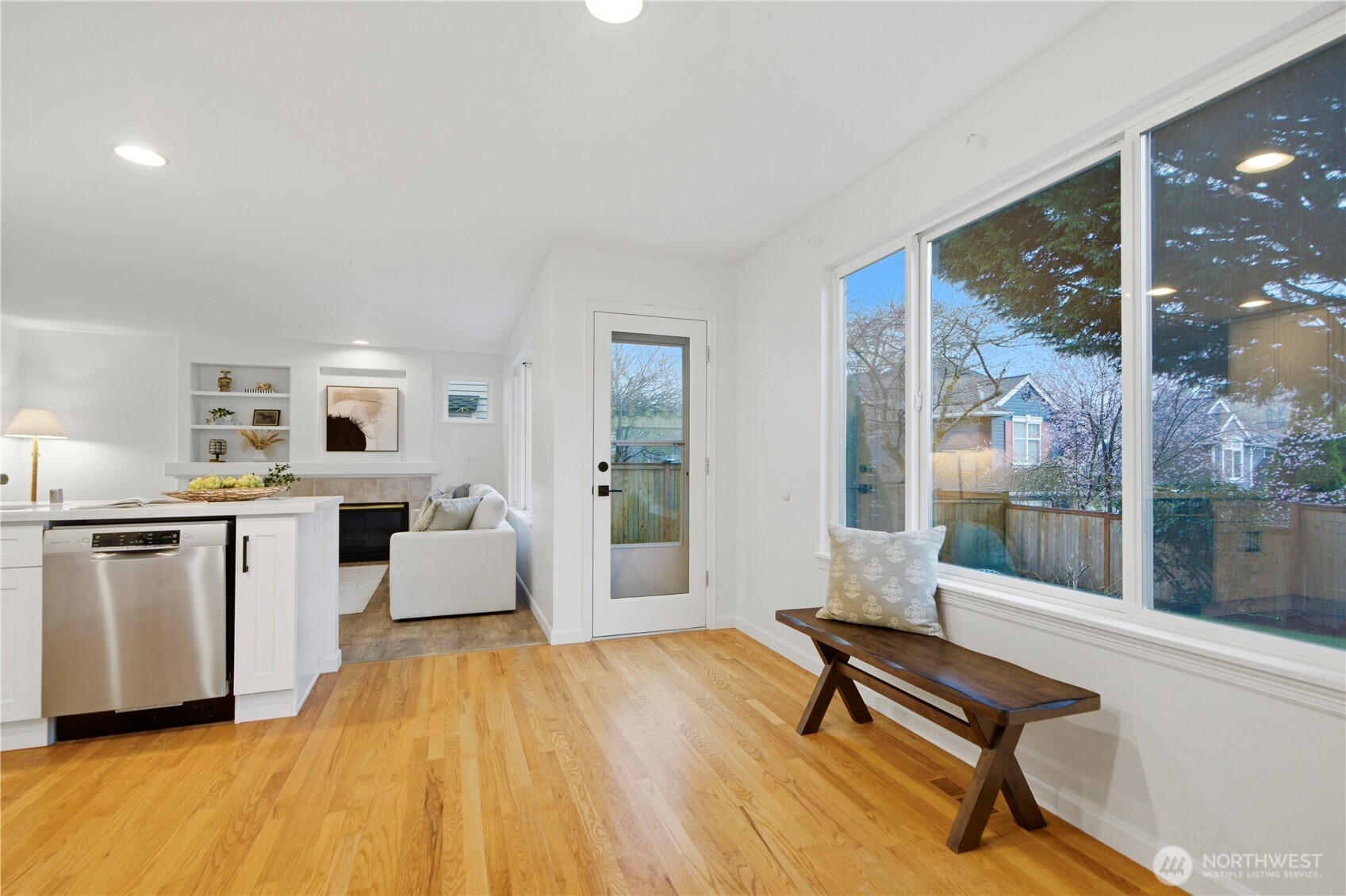 25024 SE 41st Drive , Sammamish, WA 98029