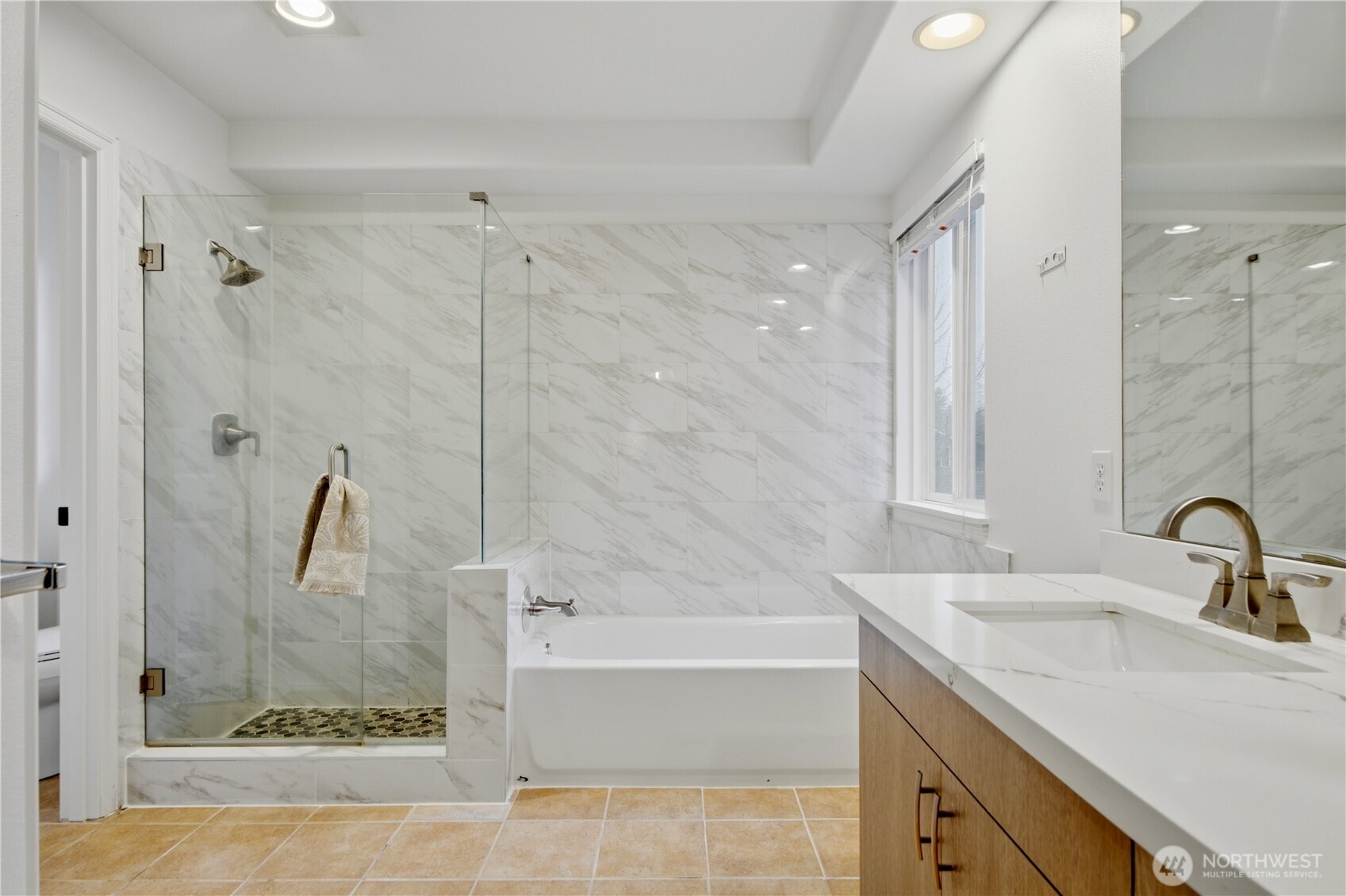 25024 SE 41st Drive , Sammamish, WA 98029