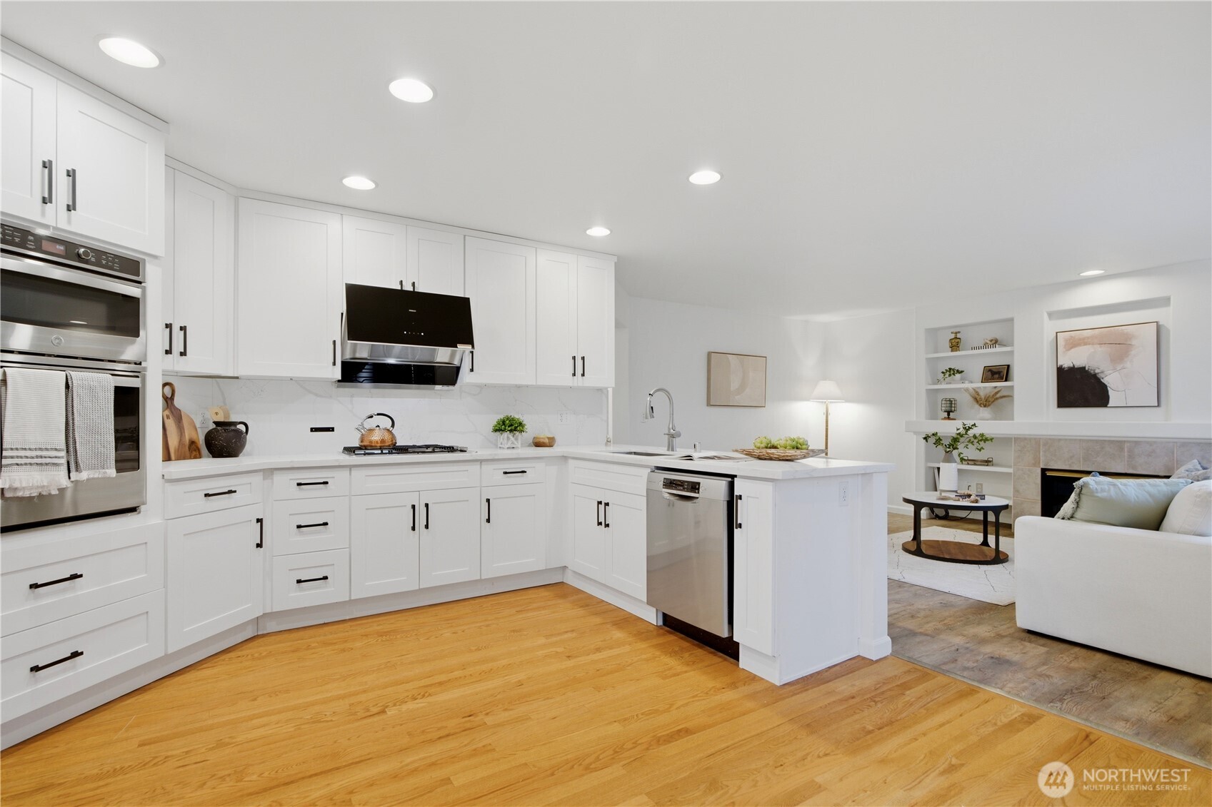 25024 SE 41st Drive , Sammamish, WA 98029