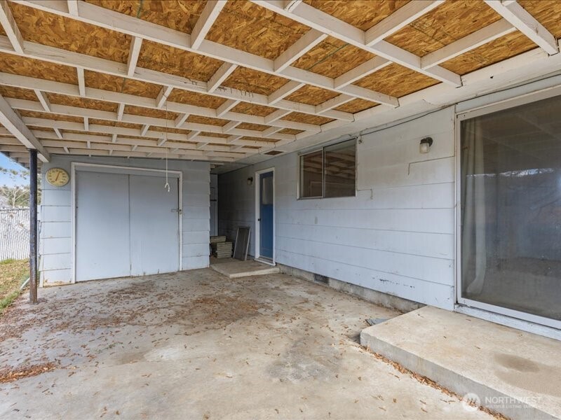 702 West Ridge Drive , Omak, WA 98841