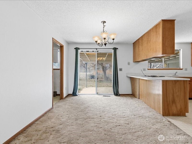 702 West Ridge Drive , Omak, WA 98841