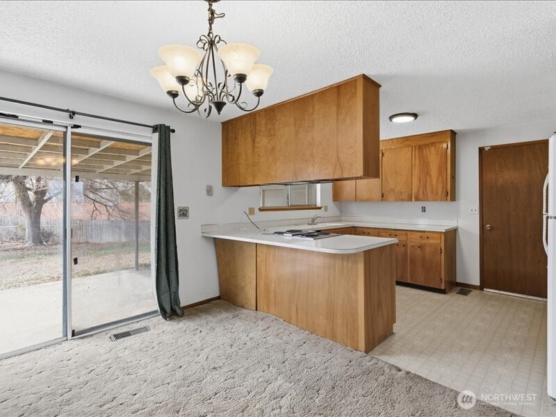 702 West Ridge Drive , Omak, WA 98841