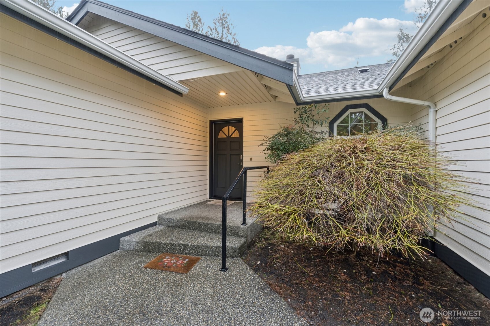 9227 232nd Street SW, Edmonds, WA 98020