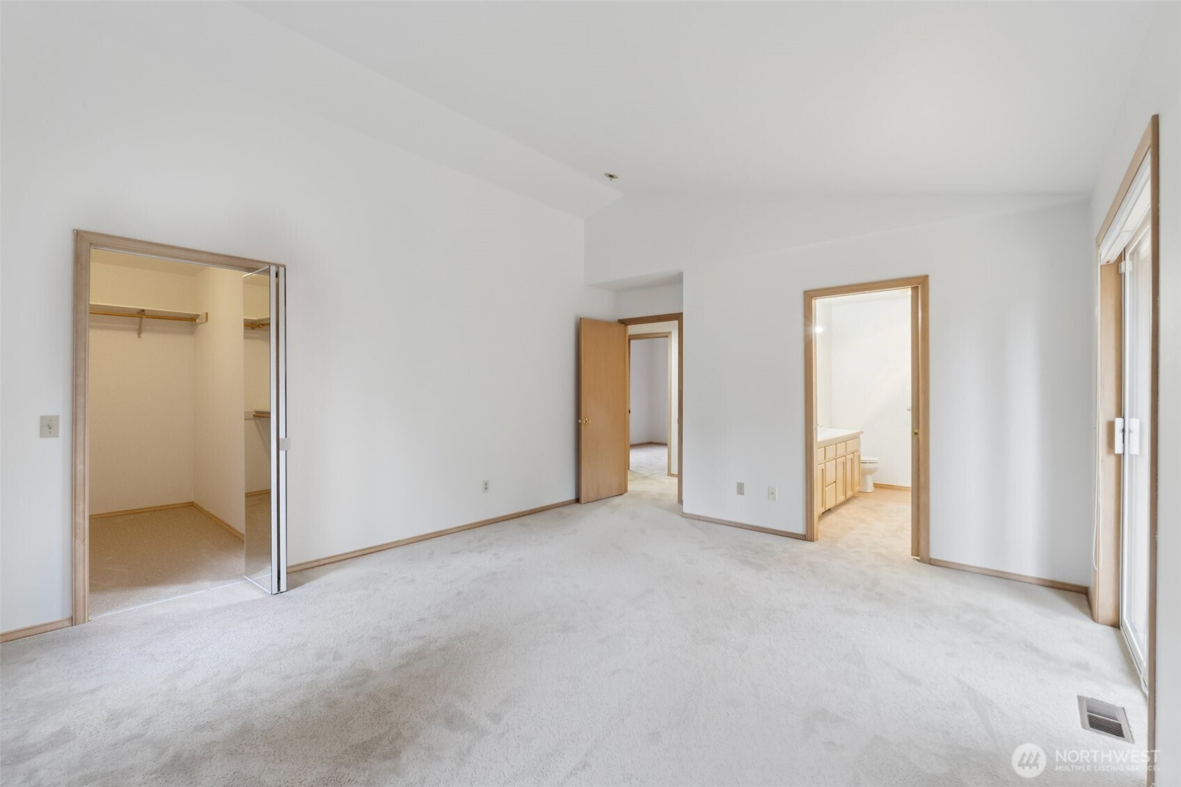 9227 232nd Street SW, Edmonds, WA 98020