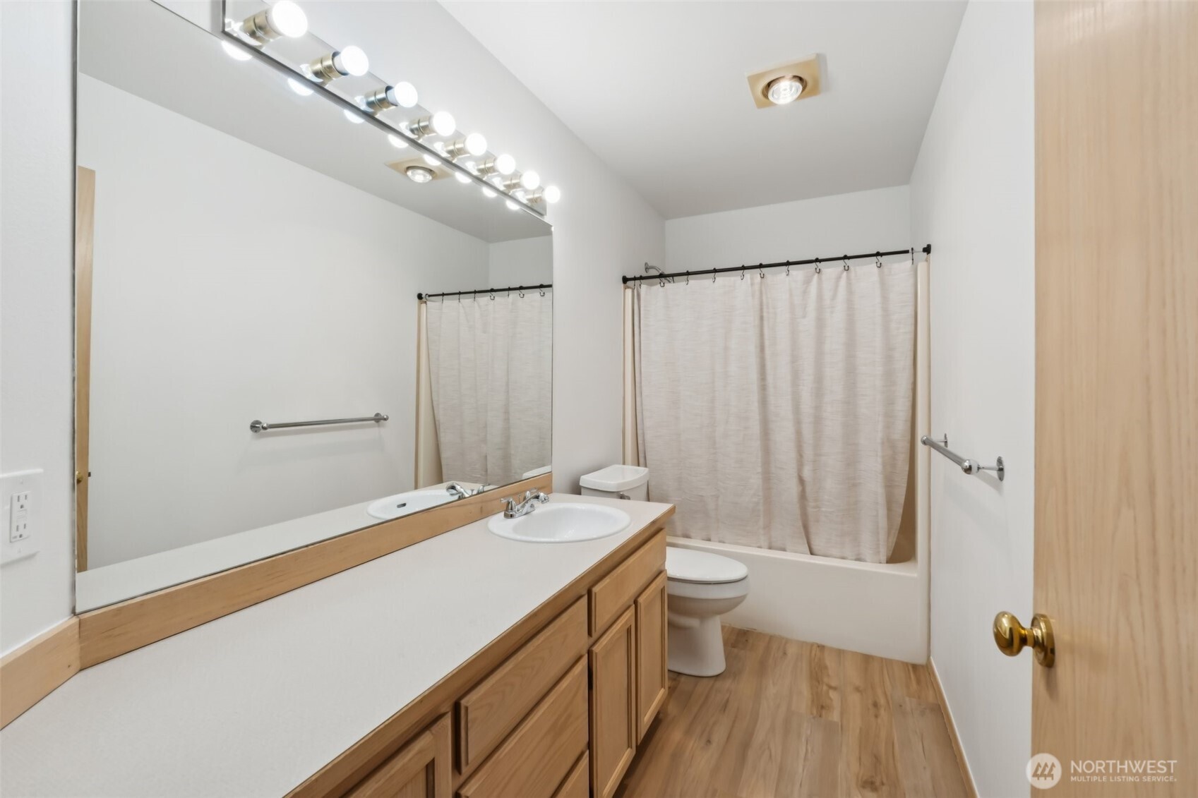 9227 232nd Street SW, Edmonds, WA 98020