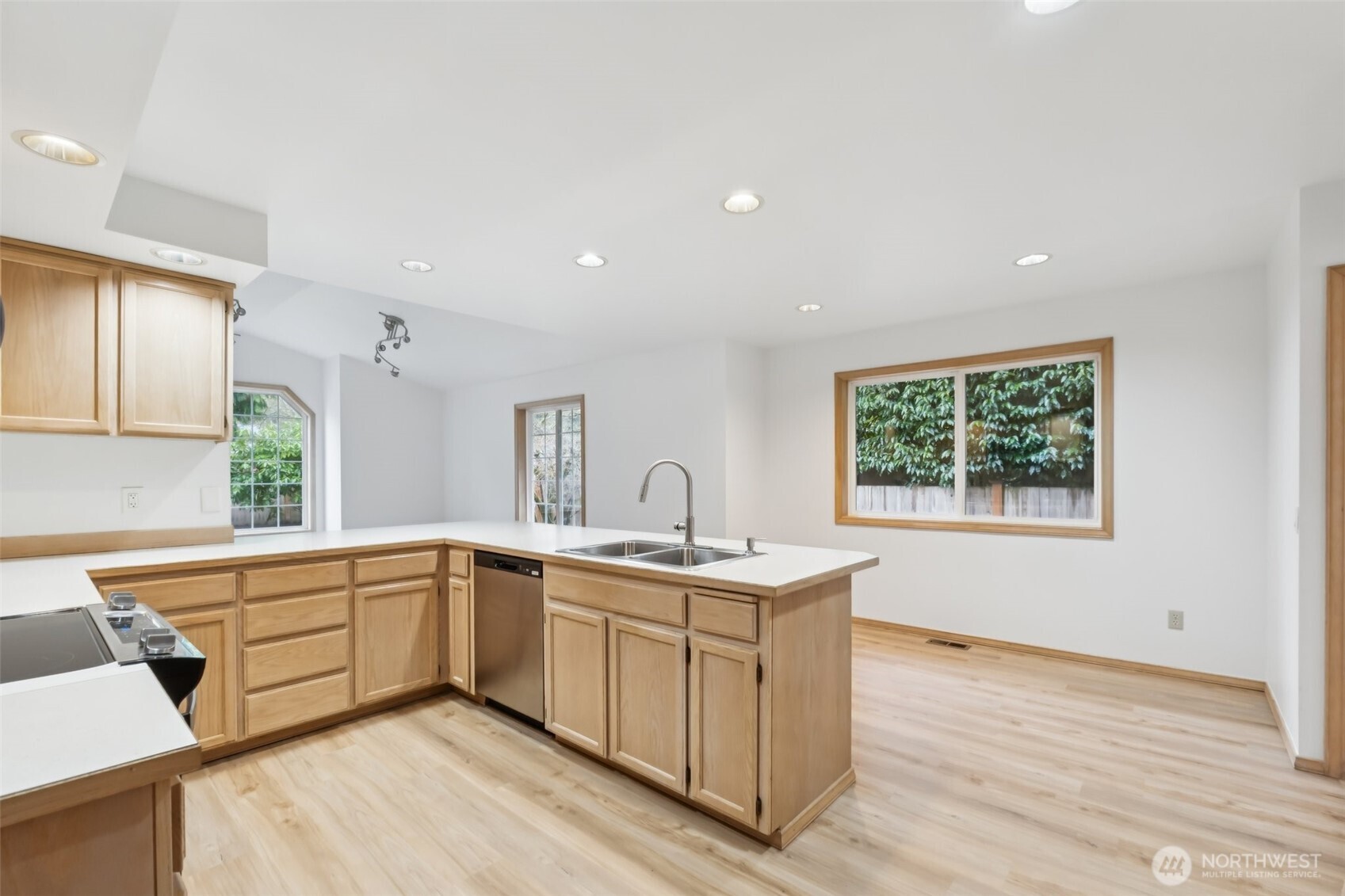 9227 232nd Street SW, Edmonds, WA 98020