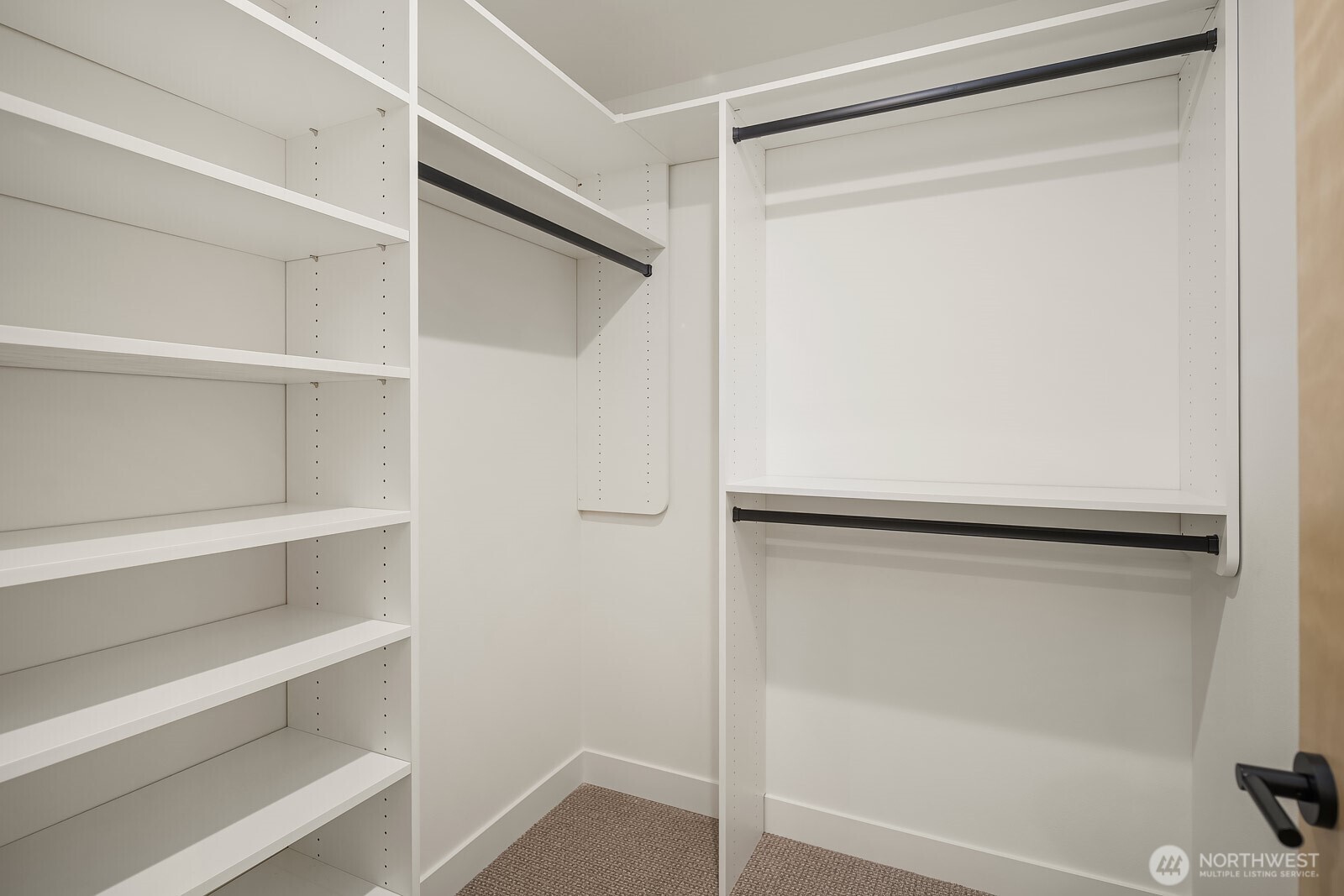 1810 E Mercer Street , Seattle, WA 98112