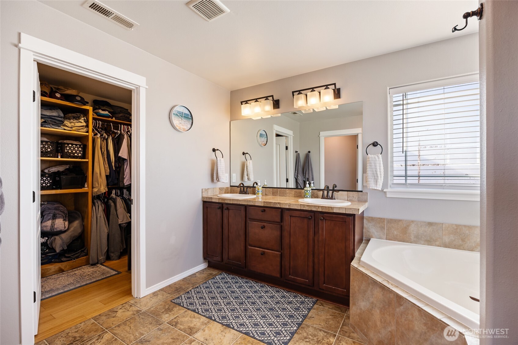 10212 NE Rd 5.9 , Moses Lake, WA 98837