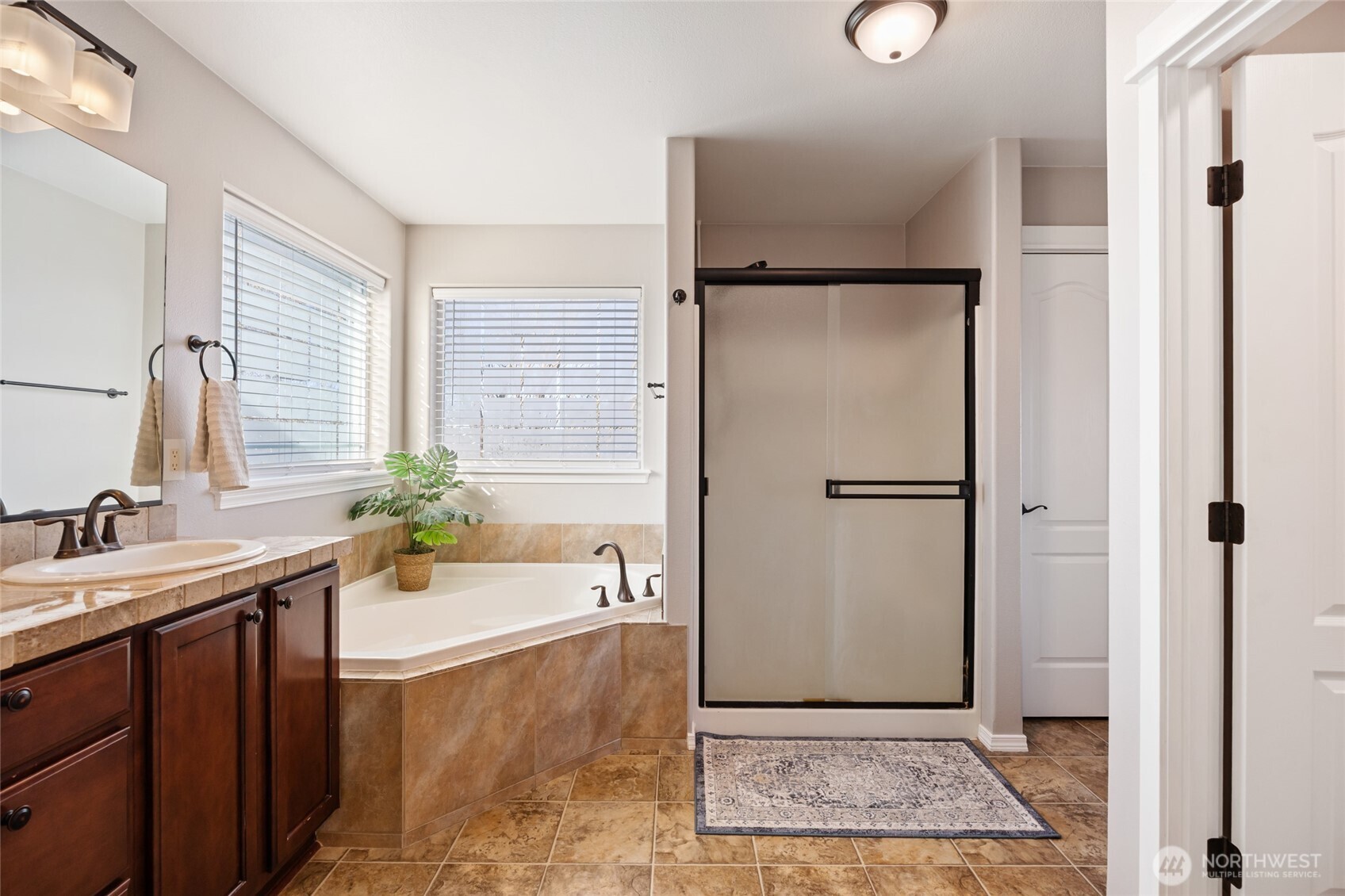 10212 NE Rd 5.9 , Moses Lake, WA 98837