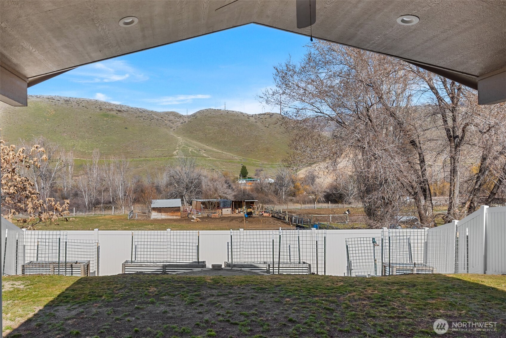 1275 Theo Way , Rock Island, WA 98850