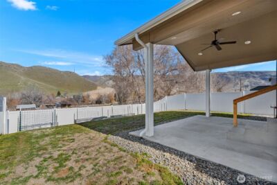 1275 Theo Way , Rock Island, WA 98850 - Photo 24