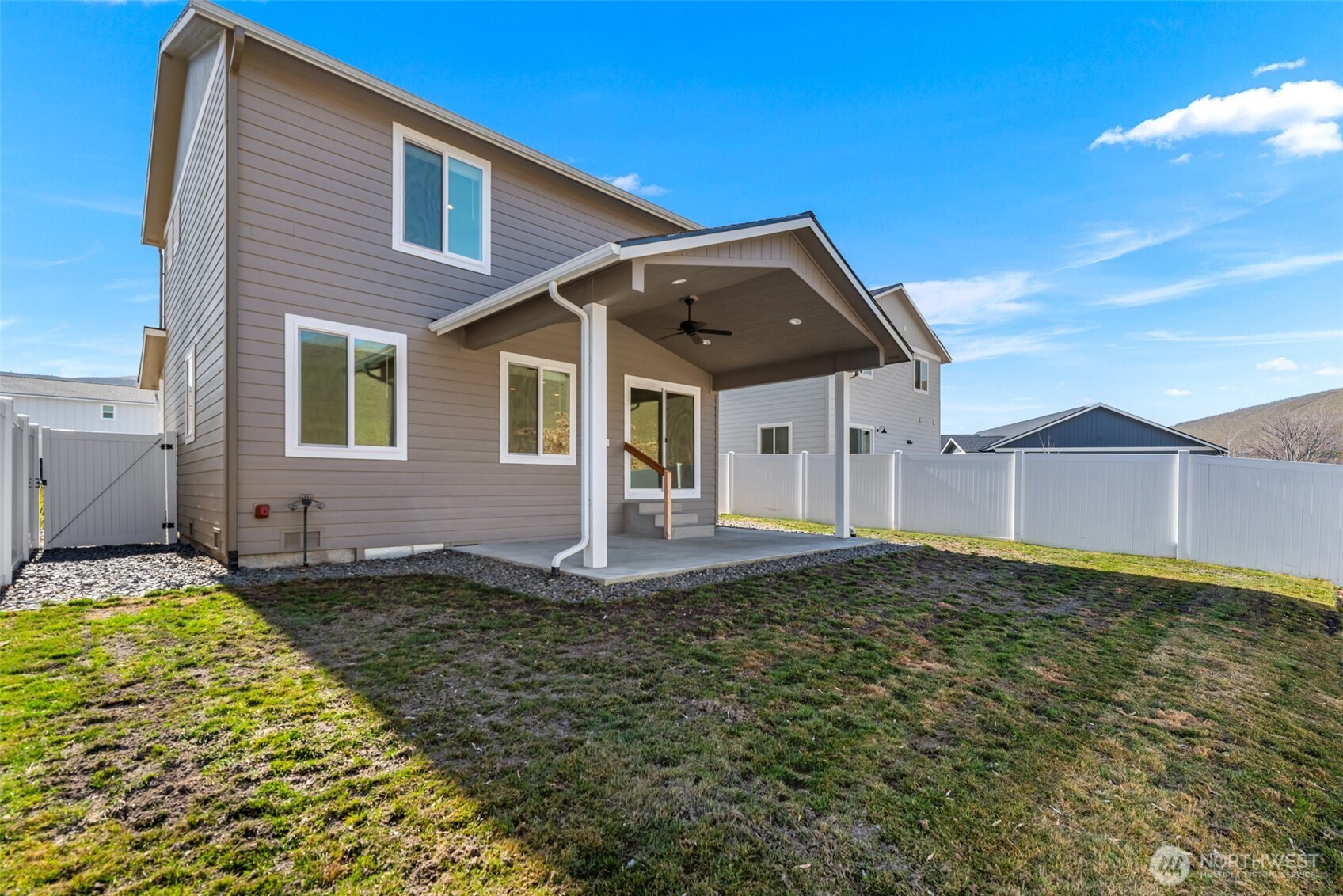 1275 Theo Way , Rock Island, WA 98850