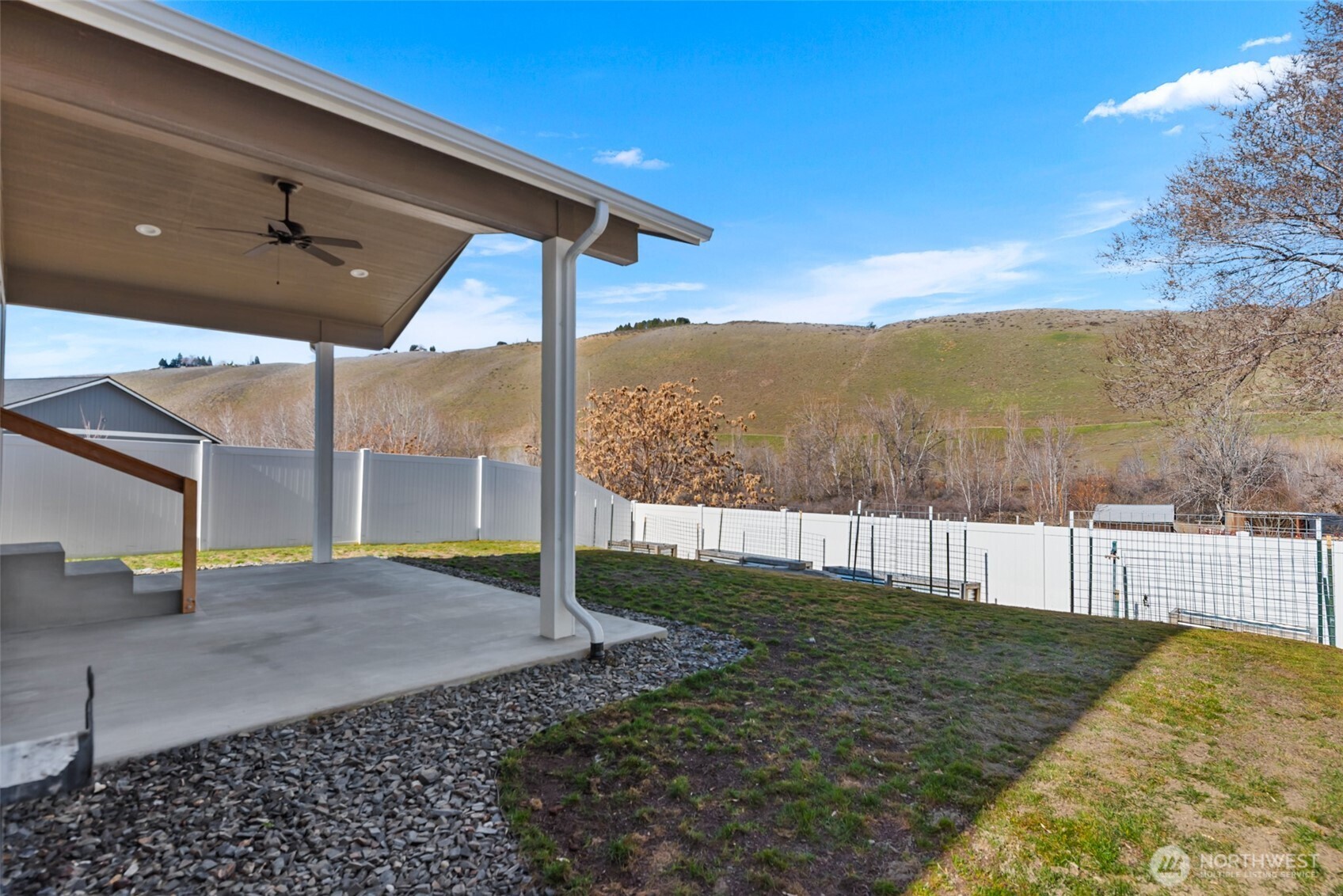 1275 Theo Way , Rock Island, WA 98850