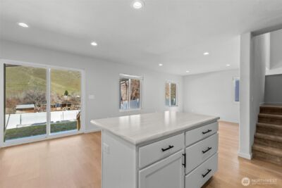 1275 Theo Way , Rock Island, WA 98850 - Photo 7