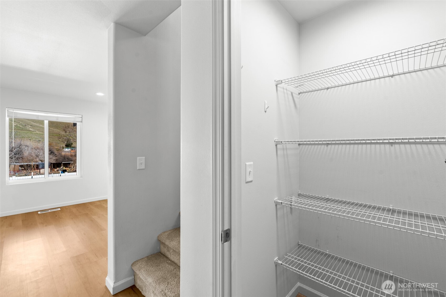 1275 Theo Way , Rock Island, WA 98850