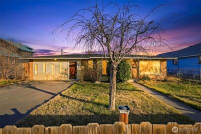 837 S Hawthorne Street , Kennewick, WA 99336 - Photo 2