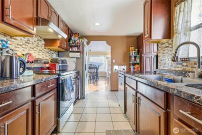 837 S Hawthorne Street , Kennewick, WA 99336 - Photo 8