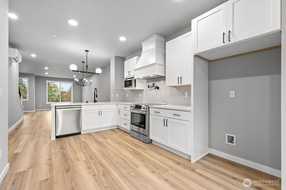 16823 Alder Way #E6, Lynnwood, WA 98037