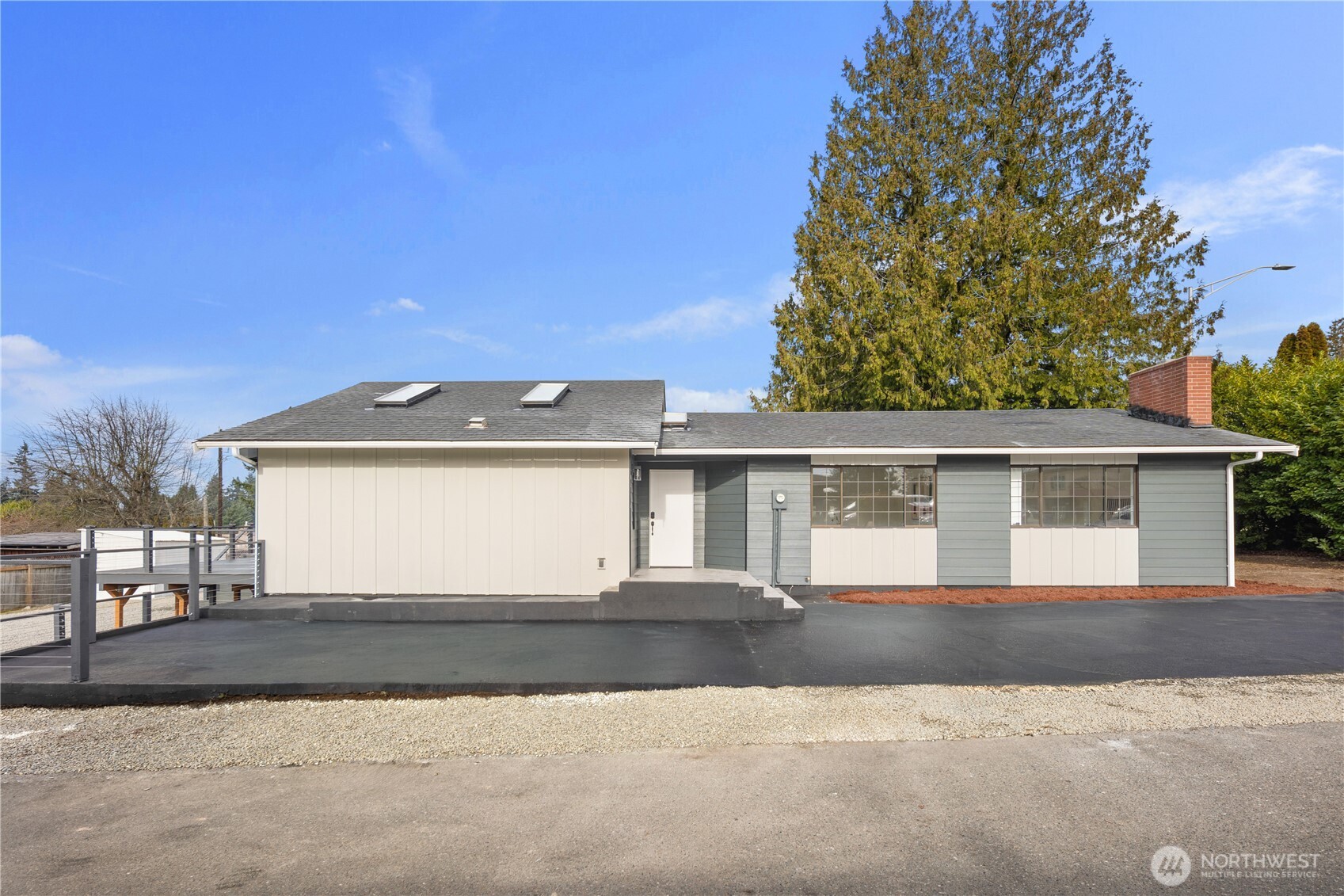 1717 NE Edmonds Ave , Renton, WA 98056
