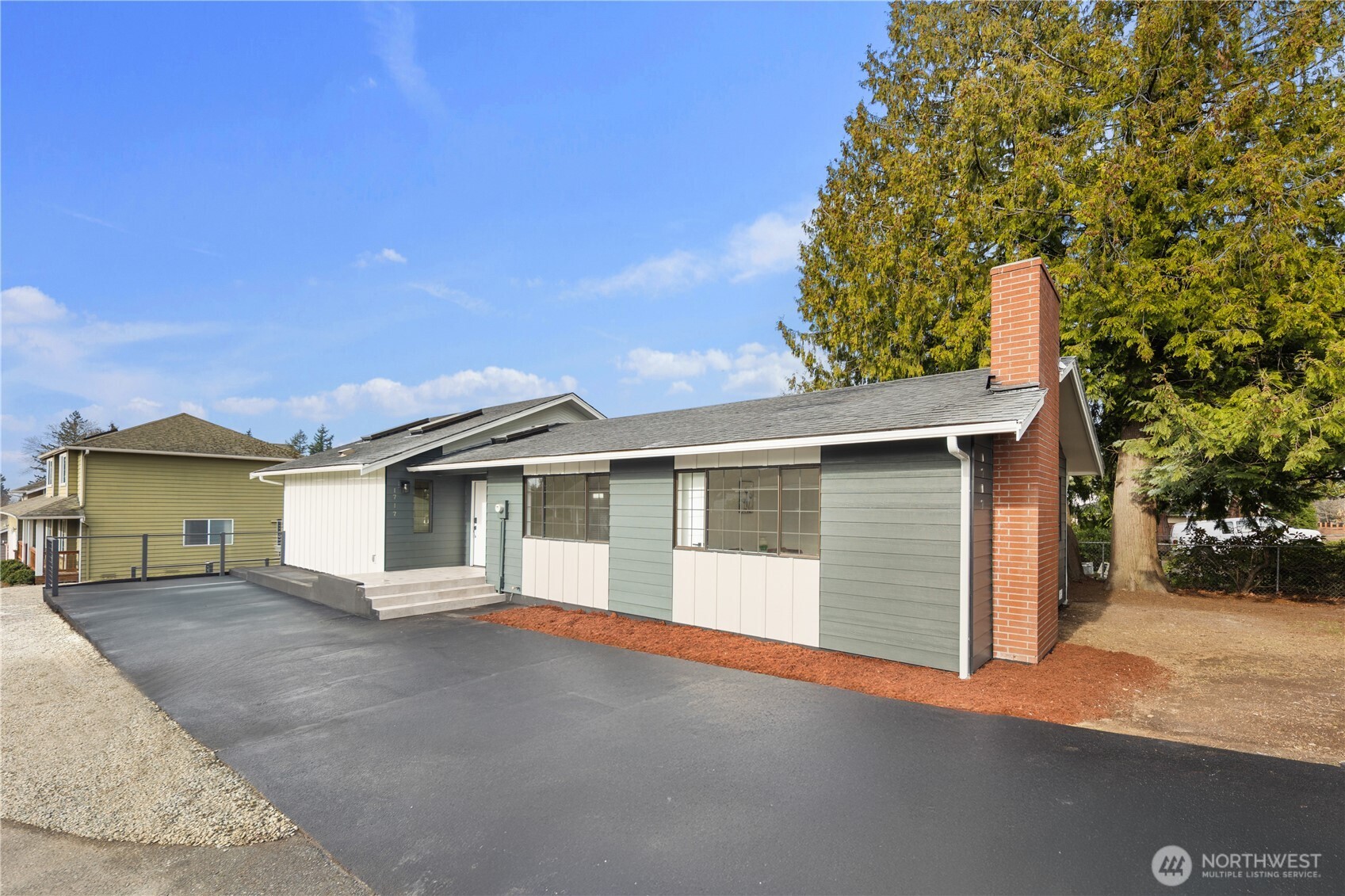 1717 NE Edmonds Ave , Renton, WA 98056
