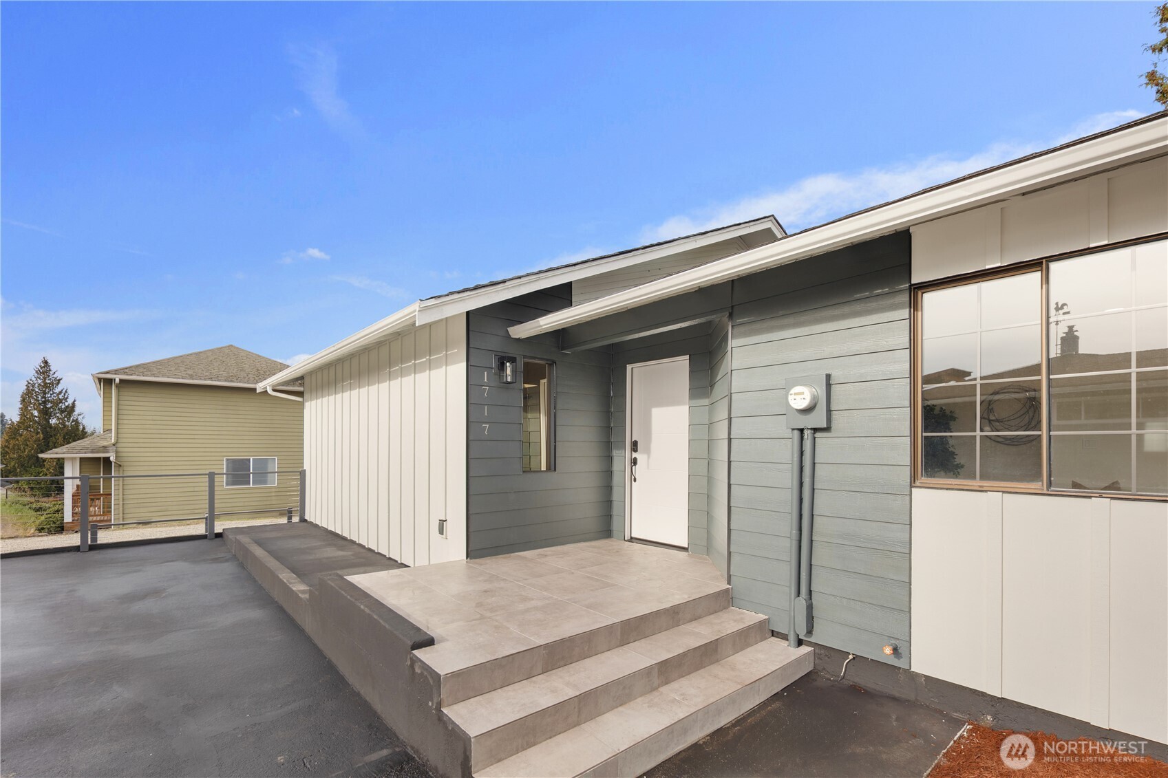 1717 NE Edmonds Ave , Renton, WA 98056