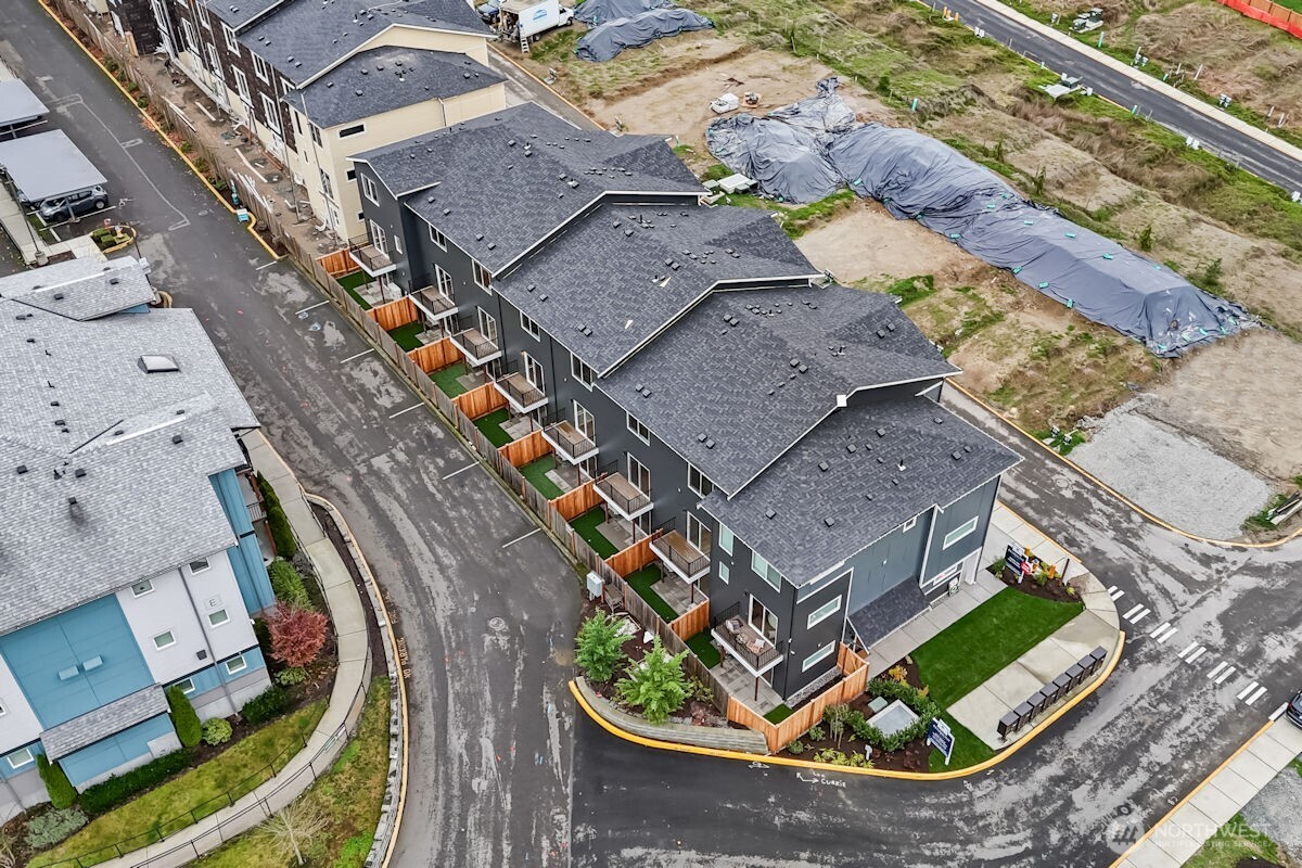 16823 Alder Way #E4, Lynnwood, WA 98037