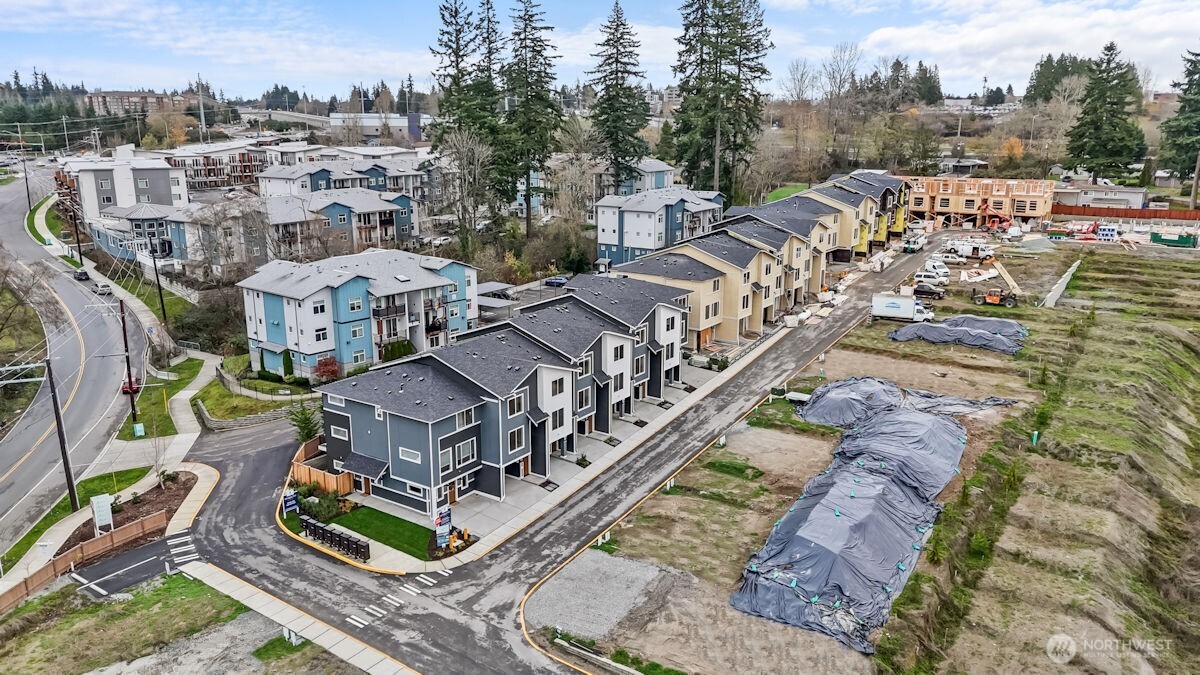 16823 Alder Way #E4, Lynnwood, WA 98037