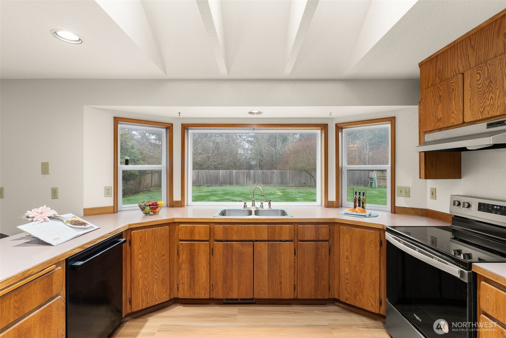 3724 Golden Eagle Loop SE, Olympia, WA 98513