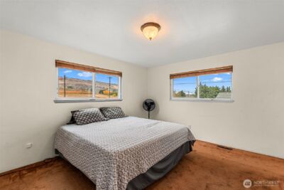 3010 NW Cascade Avenue , East Wenatchee, WA 98802 - Photo 12