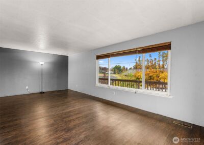 3010 NW Cascade Avenue , East Wenatchee, WA 98802 - Photo 4