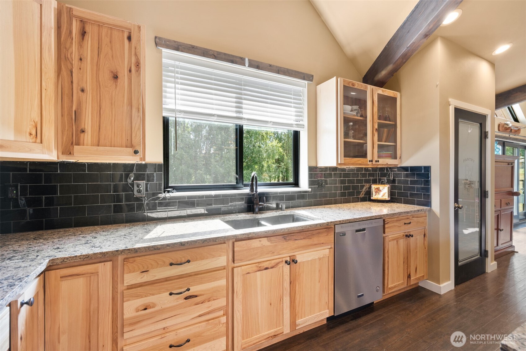 273 Pearce Road , Port Angeles, WA 98362