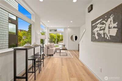 7013 9th Avenue NE, Seattle, WA 98115 - Photo 7