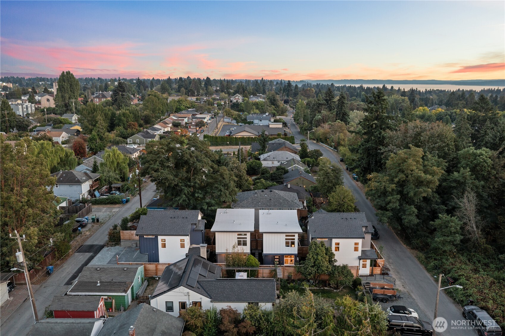 9230 22nd Avenue SW, Seattle, WA 98106