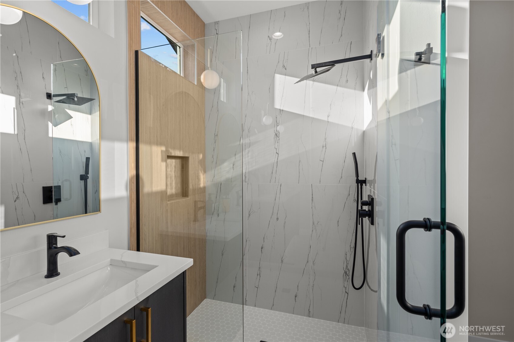 9230 22nd Avenue SW, Seattle, WA 98106