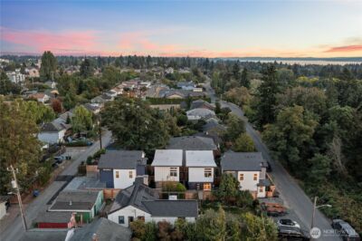 9230 22nd Avenue SW, Seattle, WA 98106 - Photo 2