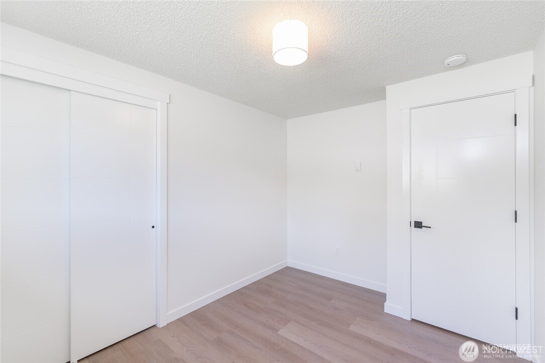 1303 Comet St , Milton, WA 98354