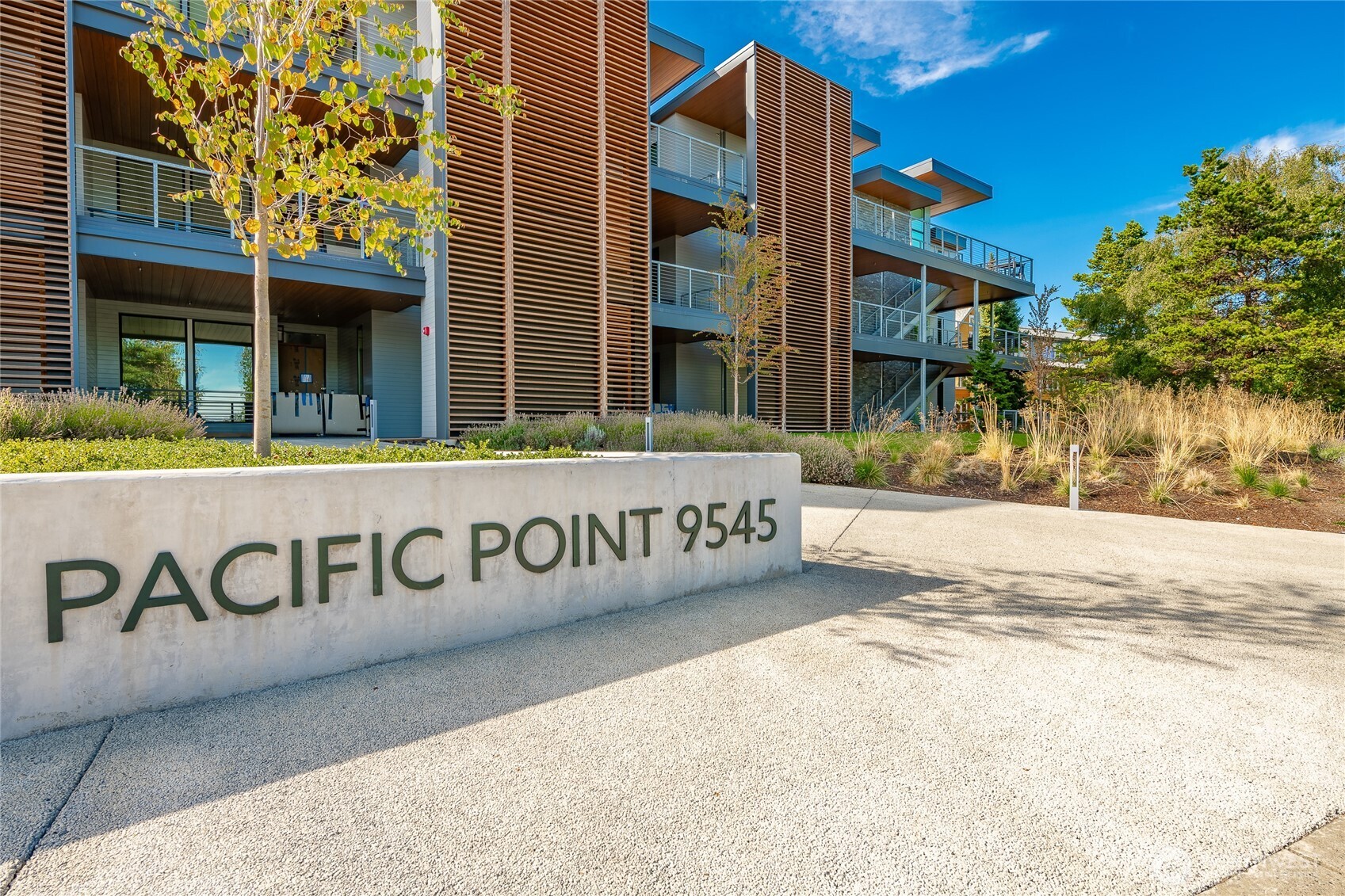 9545 Semiahmoo Parkway #201, Blaine, WA 98230