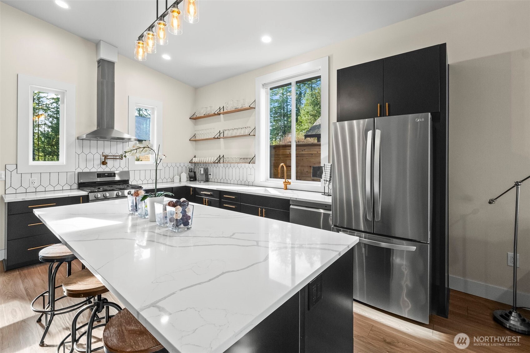 31 E Westwood Lane E, Union, WA 98592