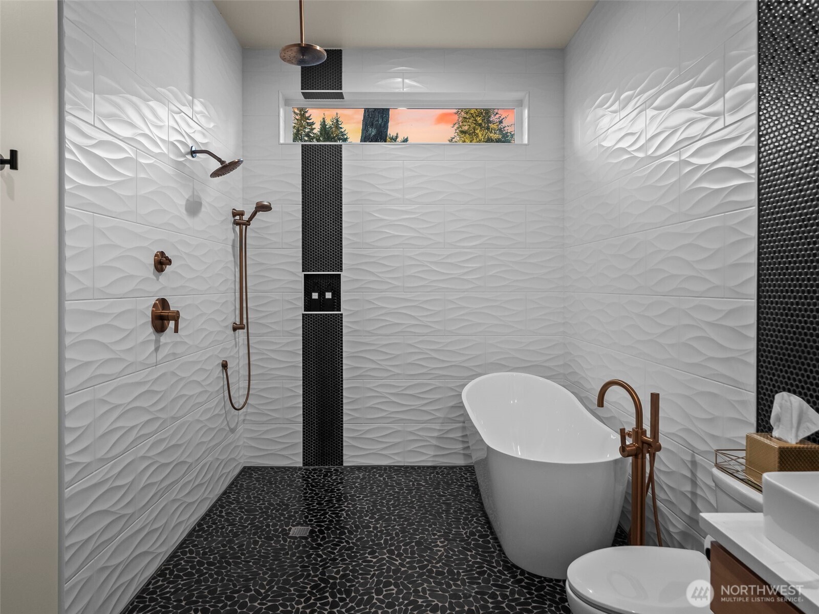 31 E Westwood Lane E, Union, WA 98592